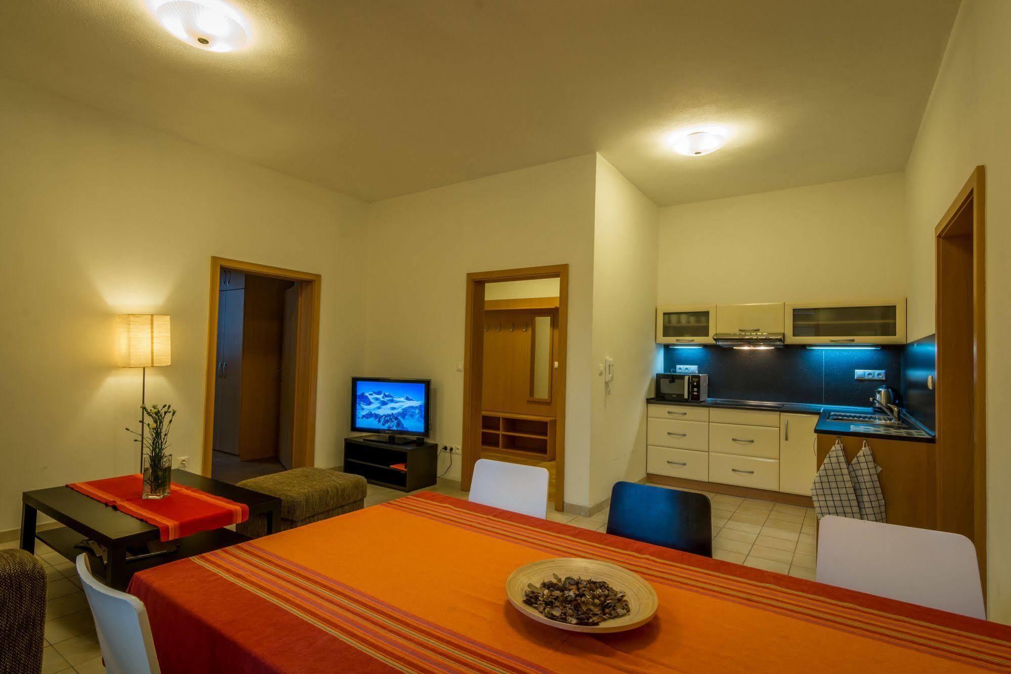 Apartmány Weissov Dom Banská Štiavnica Esterno foto